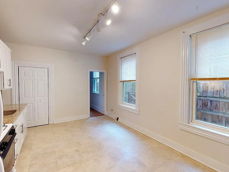 813 S 2nd St #1 — Photo 3