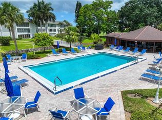 315 Saint Andrews Blvd APT D38, Naples, FL 34113