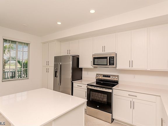 3rd image of 15375 Green Acres Ave #2214