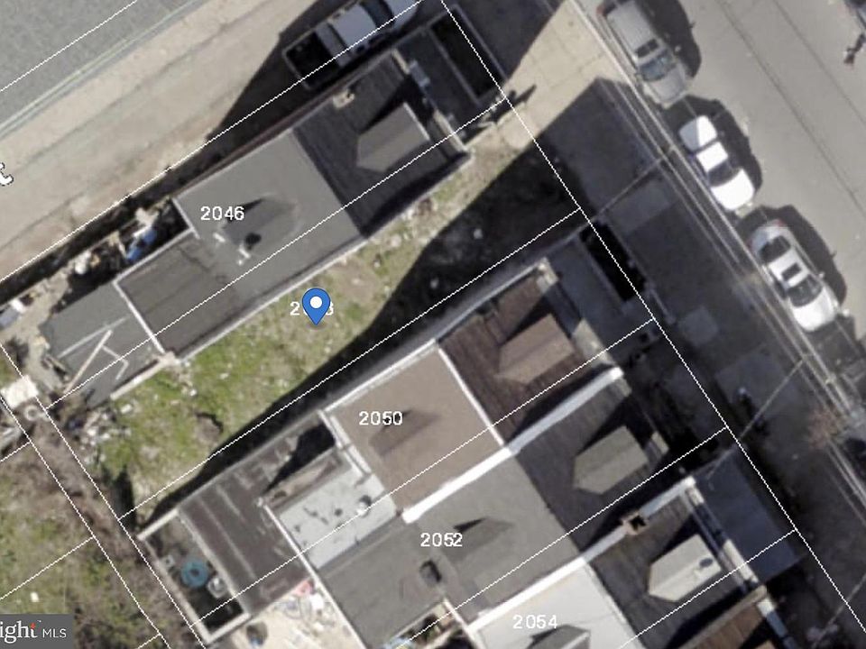 2nd image of 2048 E Cambria St