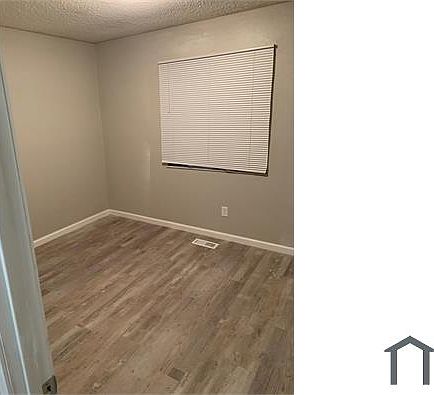 3rd image of 10164 Baron Dr
