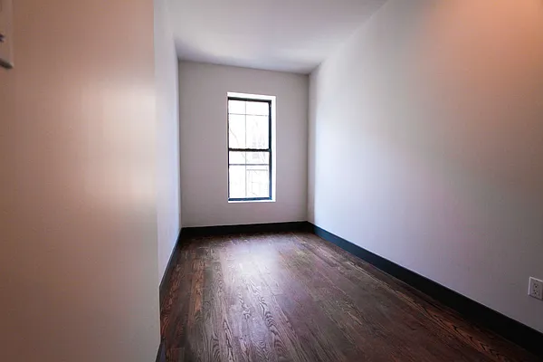 Rented by TheRealEstateCompany.com LLC | media 28