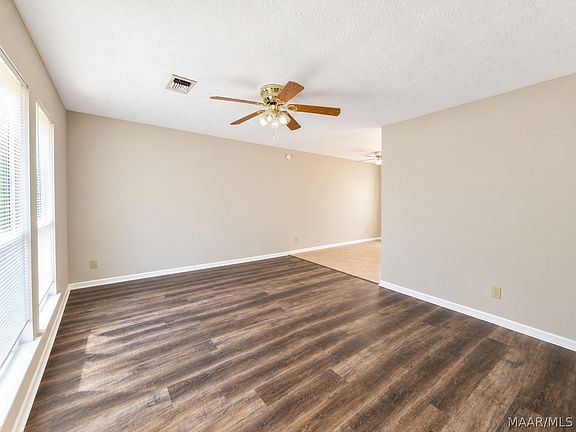 5th image of 71 Maple St