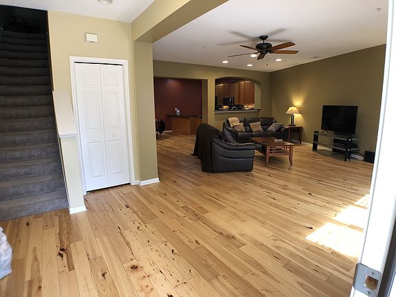 2nd image of 11185 Kinsley St