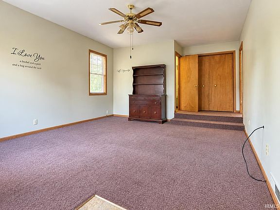 5th image of 601 W Alice St