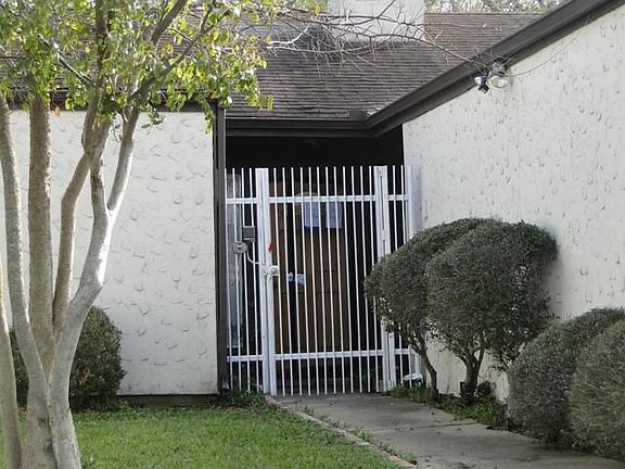 2nd image of 11615 Chesswood Dr