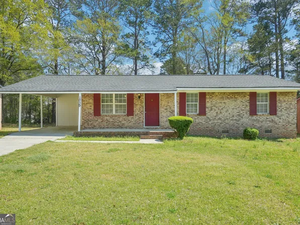 1039 Green Meadow Dr, Madison, GA 30650
