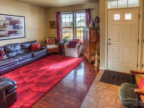 2nd image of 21159 SE Clairaway Ave