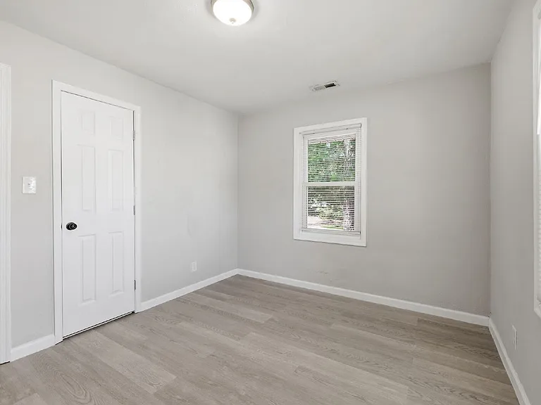24 Warren Dr — Photo 23