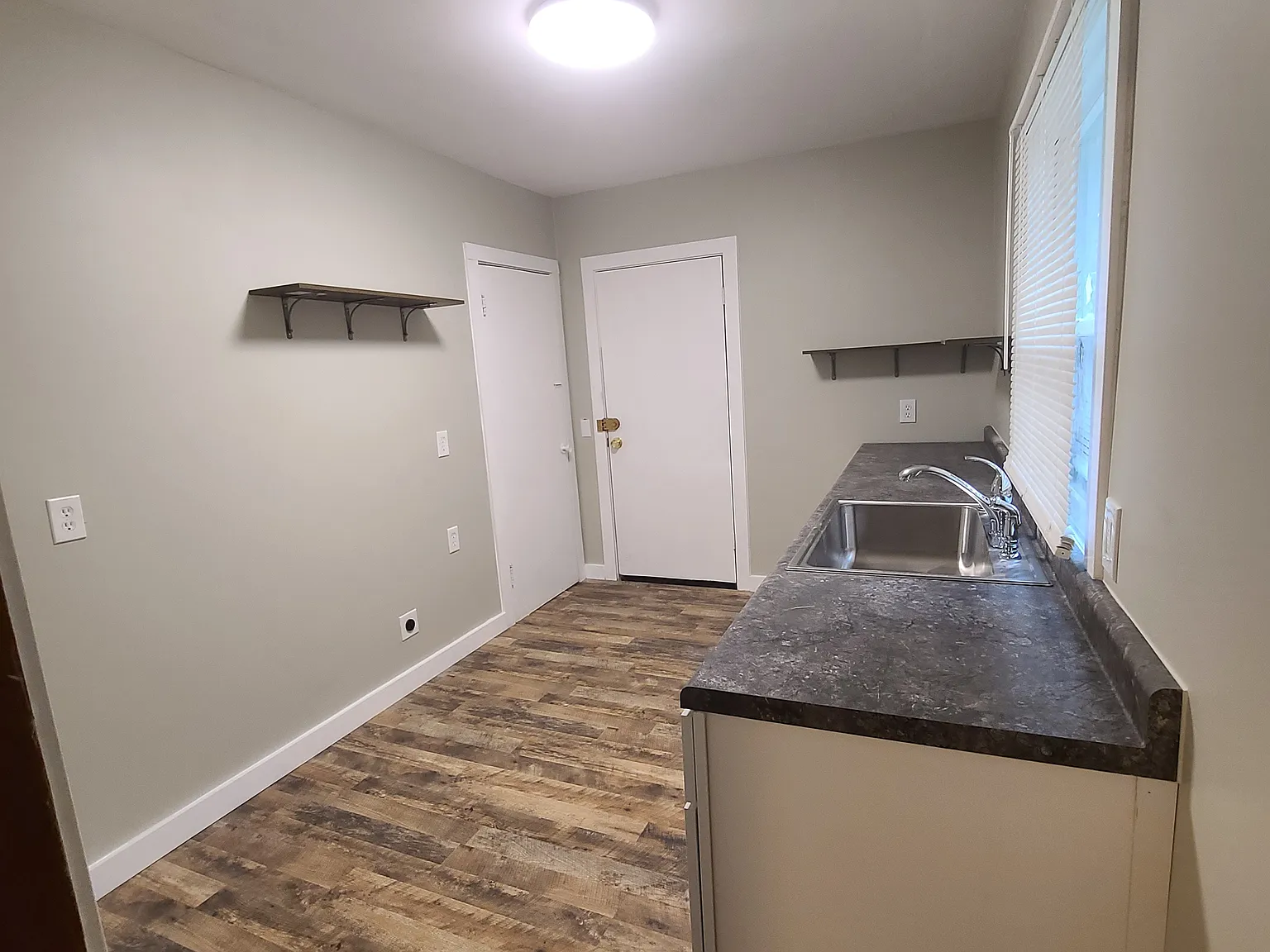2 bed, 938 sqft, $950 — Photo 3
