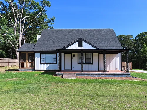 527 Cornelius St Photo 1