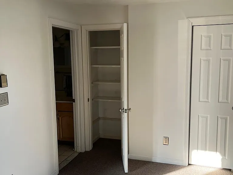 4610 Post Rd #14 — Photo 14