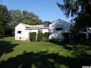 2nd image of 595 State St