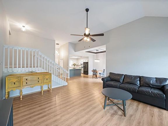 5th image of 14801 S Arapaho Dr