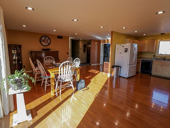 5th image of 1149 130th St