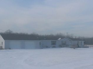 4090 School Rd, Rhodes, MI 48652