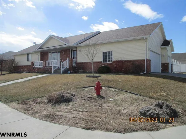 965 17th St, Gering, NE 69341