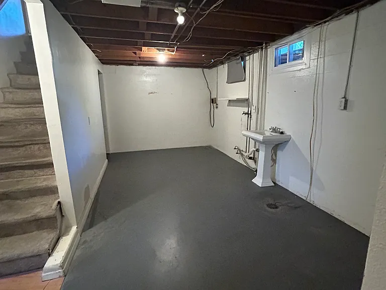 1207 S Gray St — Photo 10