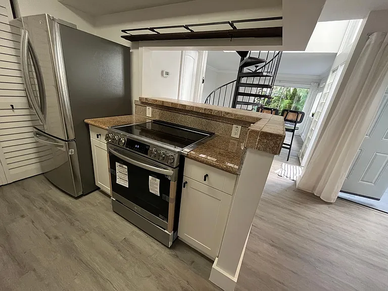 3209 Bird Ave — Photo 8