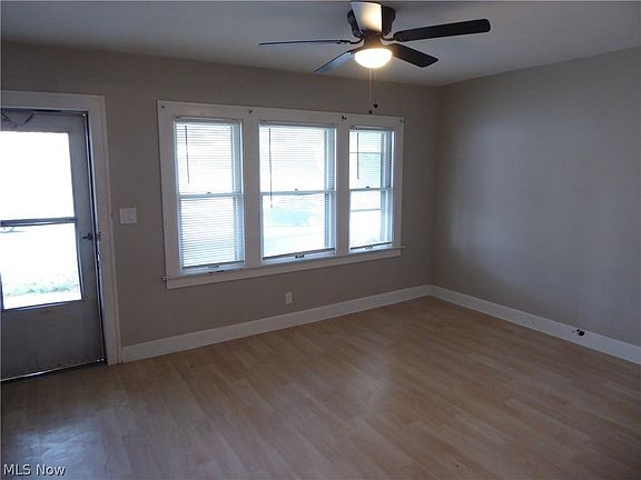 2nd image of 3043-3045 W 106th St
