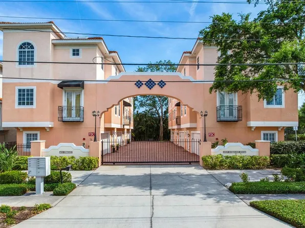 3025 W Grovewood Ct #4C, Tampa, FL 33629