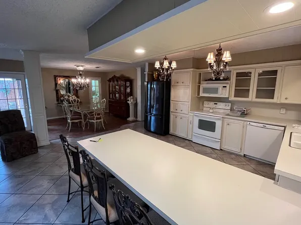 5001 14th St, Lubbock, TX 79416