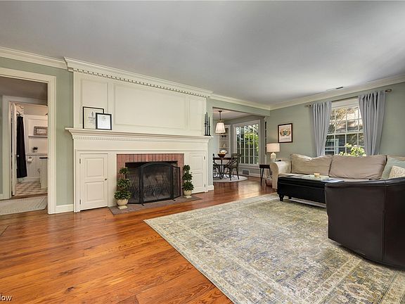 3rd image of 30503 Winston Dr