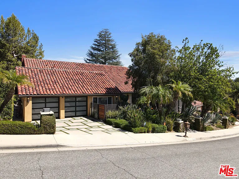 4230 Park Alisal — Photo 3