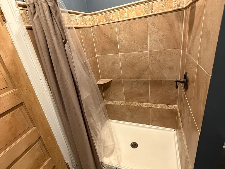 1214 Neal St NE — Photo 20