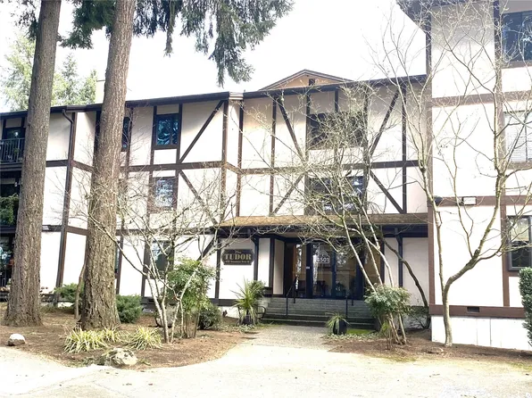 4501 Grandview Drive W #T-110, University Place, WA 98466