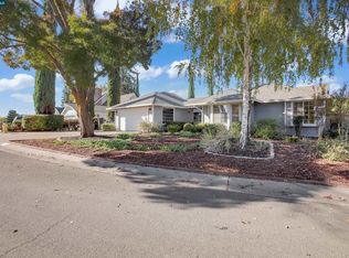 1160 Bryn Mawr Dr, Yuba City, CA
