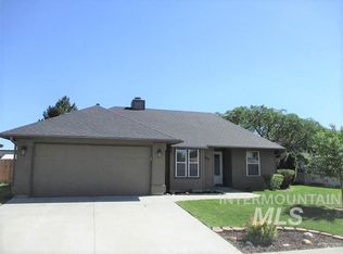 1885 E Oakcrest Dr, Meridian, ID 83646