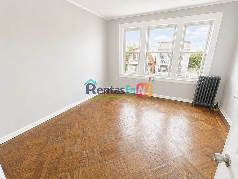20 Ellis Ave #5B — Photo 3