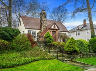 79 Myrtle Blvd, Larchmont, NY 10538
