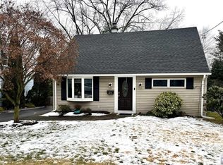 38 Charles Ter, Waldwick, NJ 07463