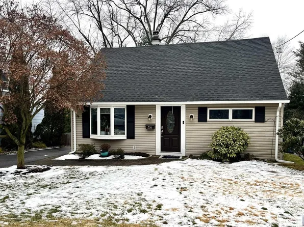 38 Charles Ter, Waldwick, NJ 07463