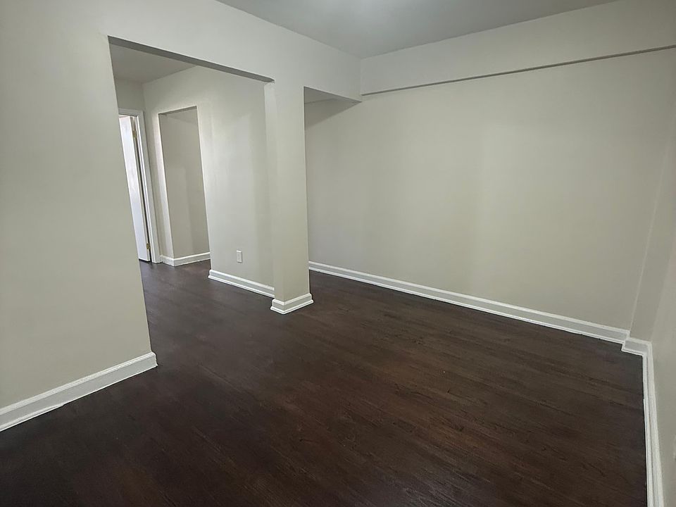 1st image of 103 Chancellor Ave #38B