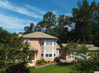 4135 Watson Ct, Pigeon Forge, TN 37863