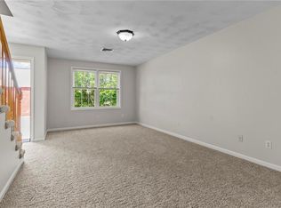 140 Samuel Ave, Pawtucket, RI 02860