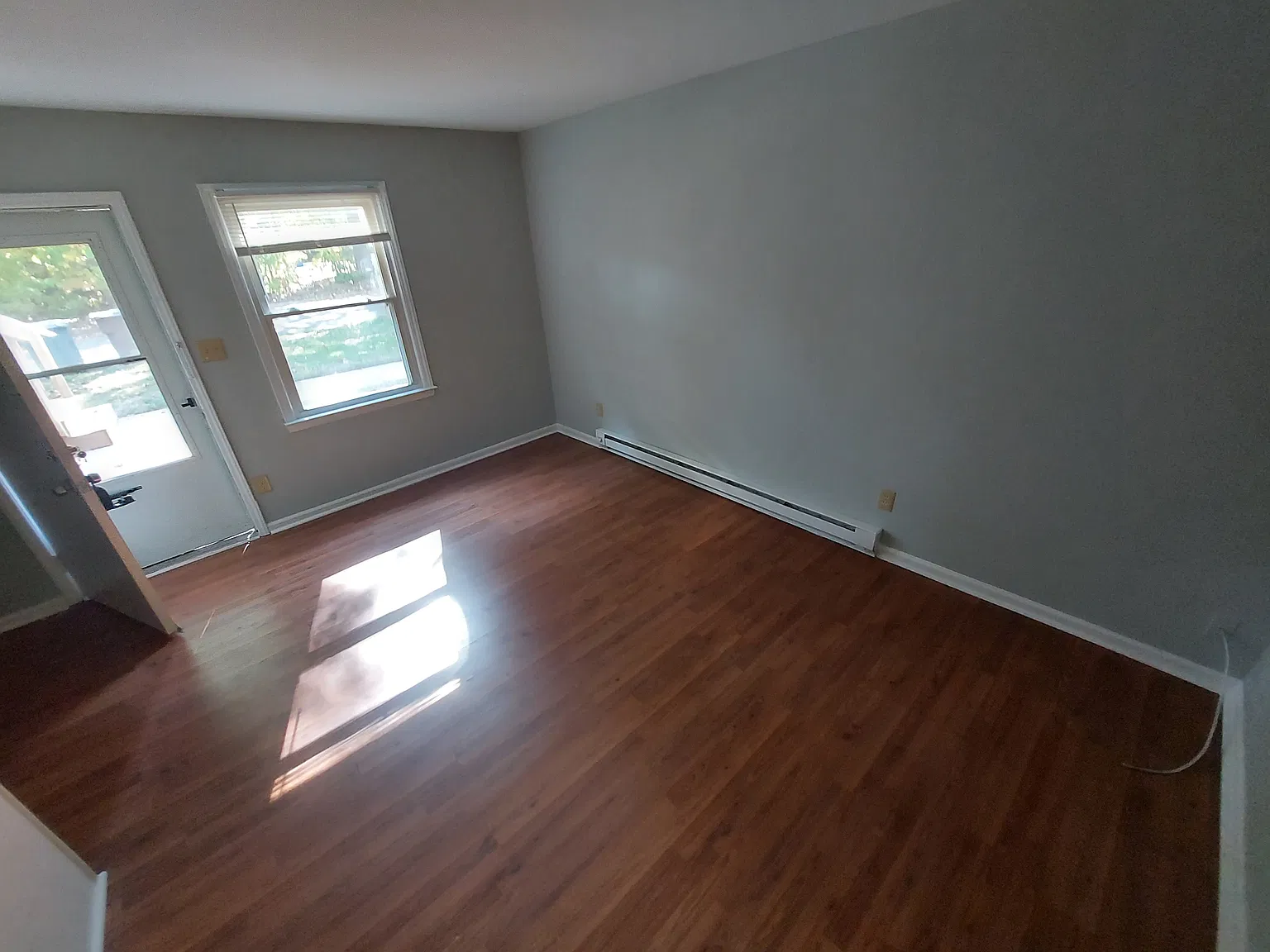 1 bed, 10 sqft, $895 — Photo 3