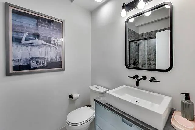 2649 Crawford Ave — Photo 30