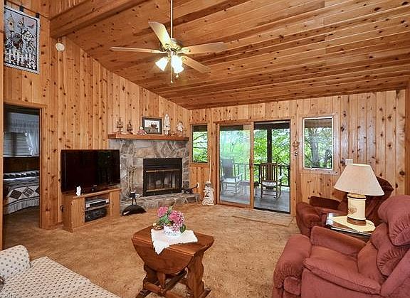 3rd image of 43 Juniper Ln