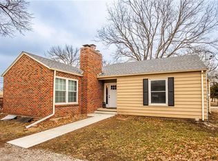 804 Locust St, Mound City, KS 66056