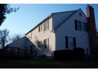 148 Columbia Dr, Amherst, MA 01002
