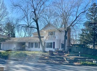 1 Pheasant Run Ct, Sterling, VA 20164