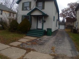 685 Pavone St, Benton Harbor, MI 49022