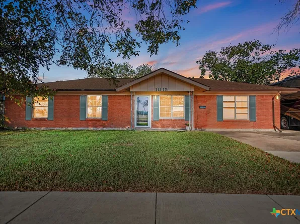 1315 Jackson St, Port Lavaca, TX 77979