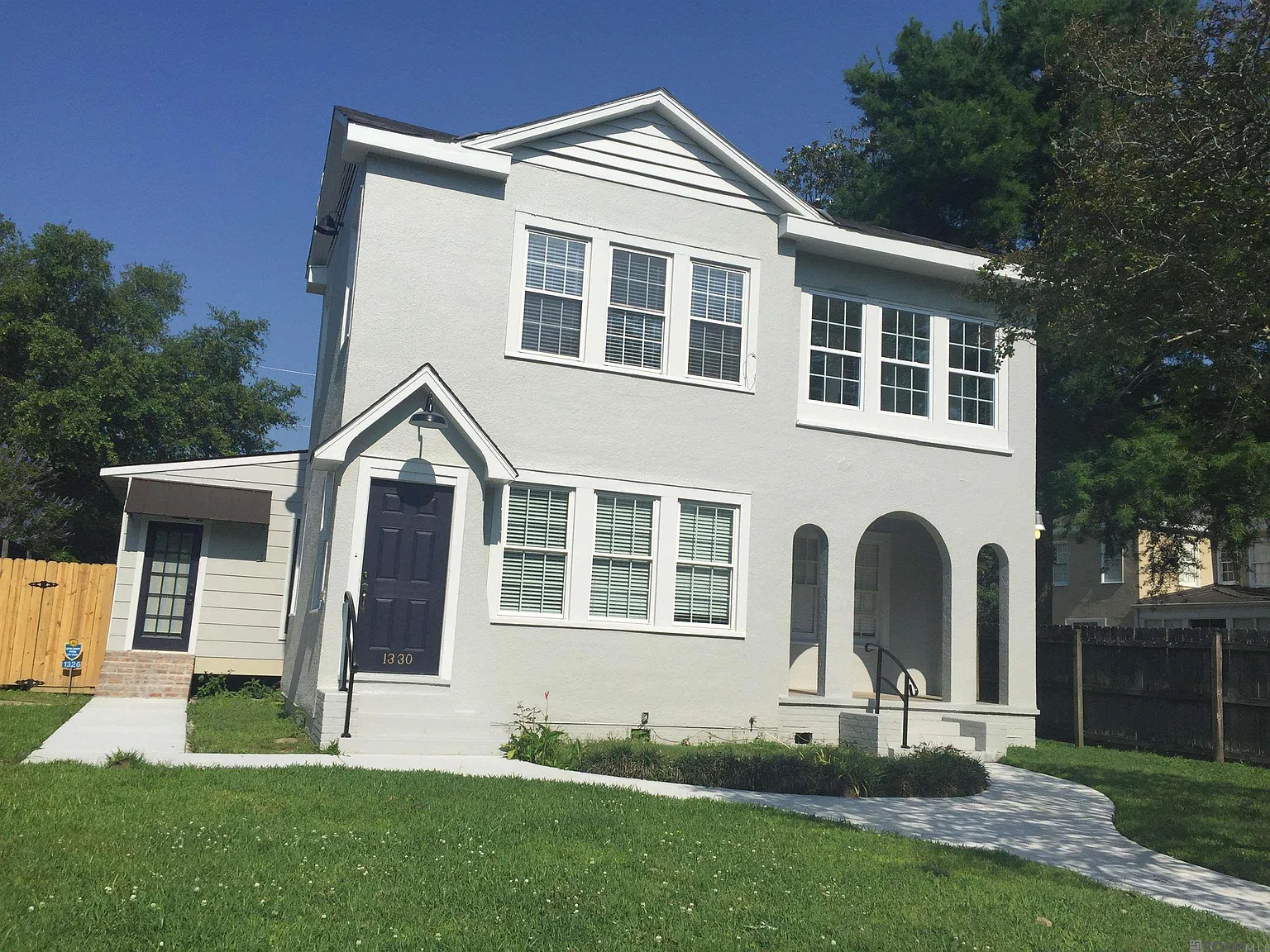 2 bed, 1076 sqft, $1,750 — Photo 1