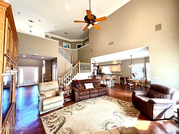 3rd image of 1261 Brumfield Rd SW