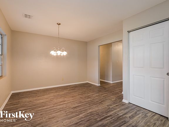 5th image of 203 Idyllwilde Dr